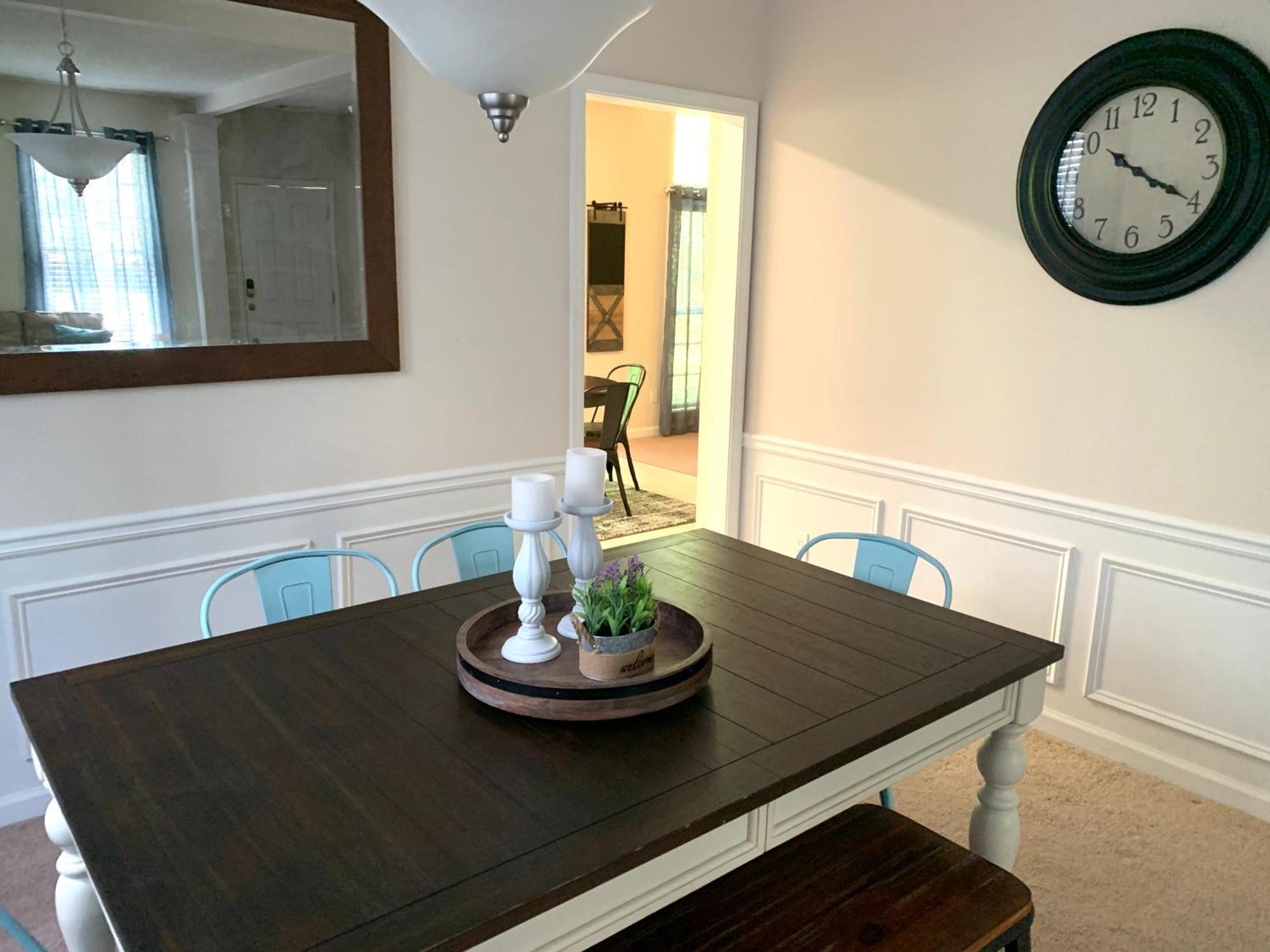 Enjoy This Amazing Home With Porch & Grill Near Dt Woodstock Room photo